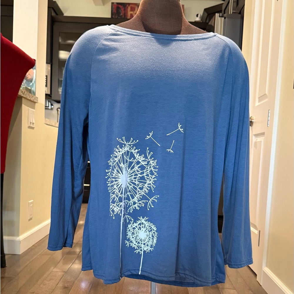 Blue Dandelion top 2XL or 3XL